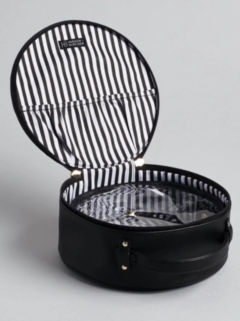 Hudson + Bleecker Preto Nomad Black Round Travel Kit Case